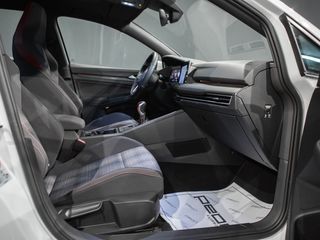 Volkswagen Golf 8 GTI 5p