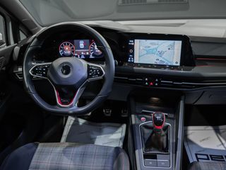 Volkswagen Golf 8 GTI 5p