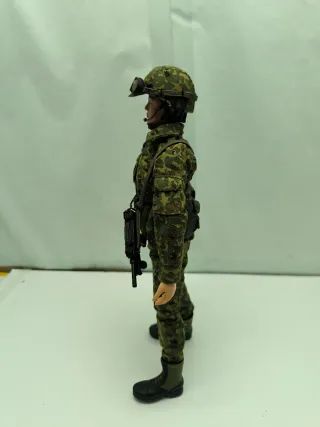 Figura escala 1/6 militar