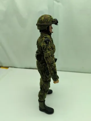 Figura escala 1/6 militar
