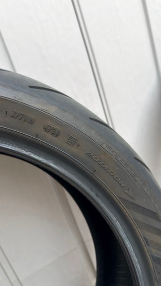 Juego Neumáticos Pirelli Rosso IV