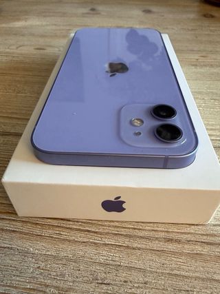 iPhone 12 Lila 64GB Muy Buen Estado
