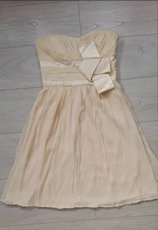 Mango Talla XS-S Vestido escote corazón nude