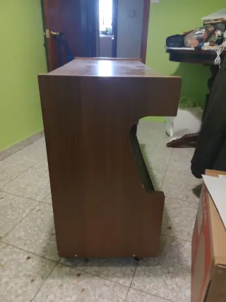 REGALO Mueble de madera