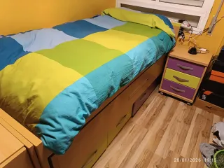 Cama doble con 3 cajones