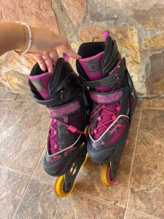 Patines en línea Oxelo rosas y negros