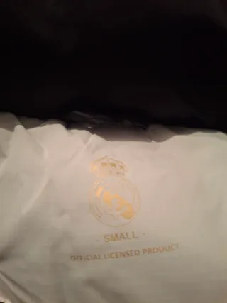 Cazadora Real Madrid Chico Blanca y Negra