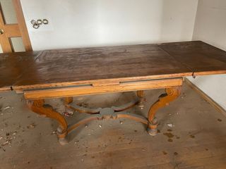 Aparador antiguo madera maciza tallada