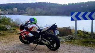 Honda CBR1000RR Sportbike Roja/Blanca/Azul