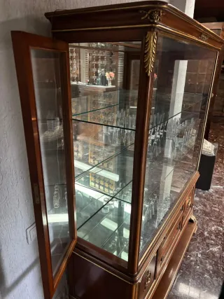 Vitrina vajillera madera y cristal