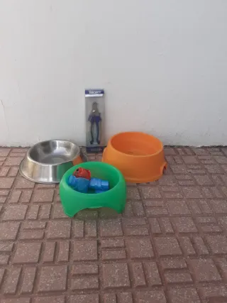 Lote para mascotas: champú y accesorios