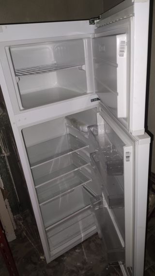 2 Lavadoras y 2 Frigoríficos