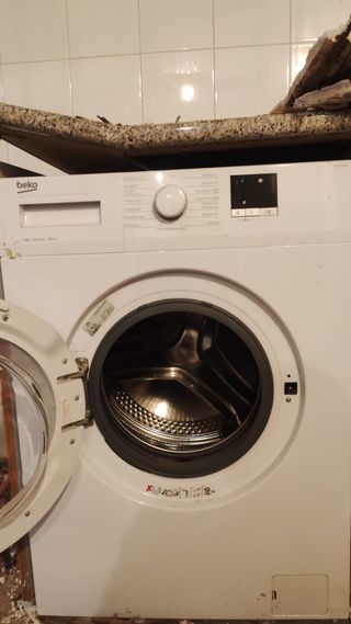2 Lavadoras y 2 Frigoríficos