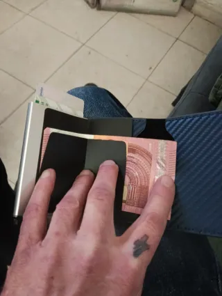 Cartera tipo Secrid azul nueva