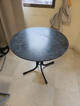 Mesa redonda metal y madera ingnifuga