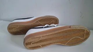 Zapatillas Nike Blancas y Negras