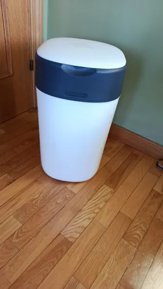 Papelera para pañales