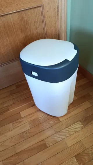 Papelera para pañales