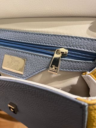 Bolso de piel, con bandolera, nunca usado