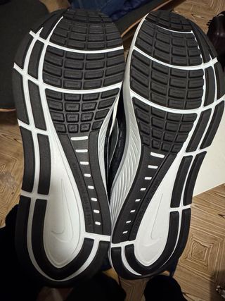 Nike Zoom Structure 24 Negras