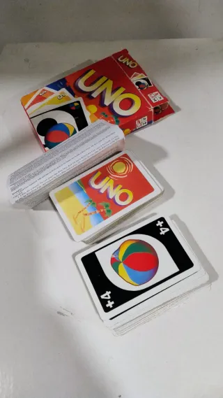Juego de cartas UNO