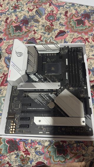 ASUS ROG STRIX B550-A GAMING Placa Base