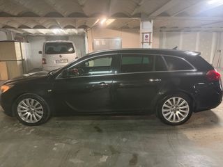 Opel Insignia Tourer sport 2011