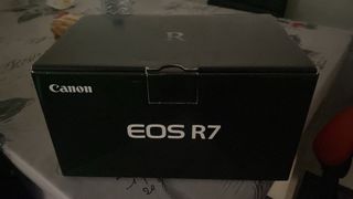 Cámara Mirrorless Canon EOS R7