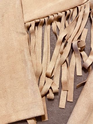 Vestido ante con flecos