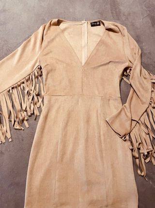 Vestido ante con flecos