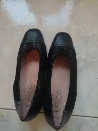 Zapatos tacones negros Rico