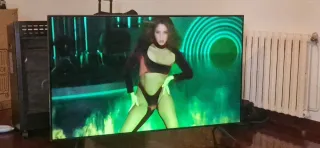 Smart TV Negro y Verde