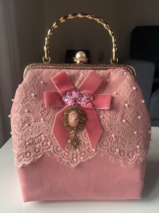 Bolsa artesanal (100% feito à mão)
