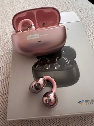 Auriculares Lenovo Oro y Rosa