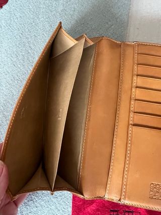 Monedero Carolina Herrera Marrón