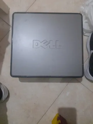Ordenador Dell Negro sin conocer los componentes