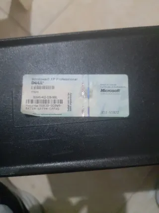 Ordenador Dell Negro sin conocer los componentes