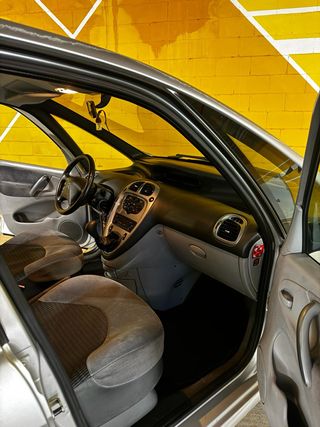 Citroën Xsara Picasso 1.6 Exclusive