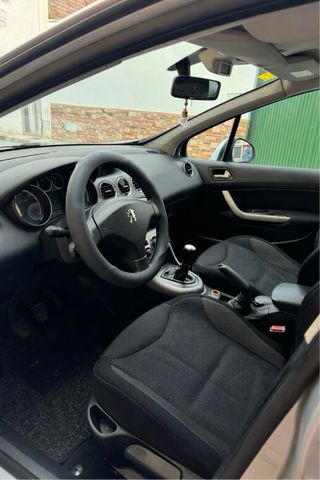 Peugeot 308 2010