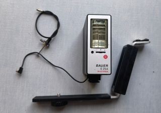 Cámara Miranda + Flash Bauer E25A