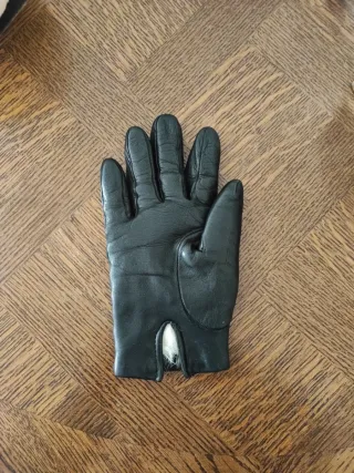 Guante de piel negro para señora ,solo un guante .