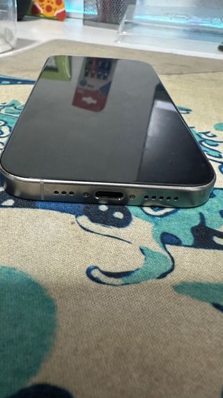 iPhone 15 Pro Gris/Plata