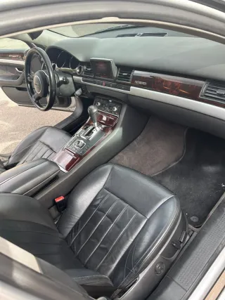 Audi A8 2004