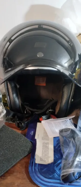Pantalla para casco de  moto ahumada.