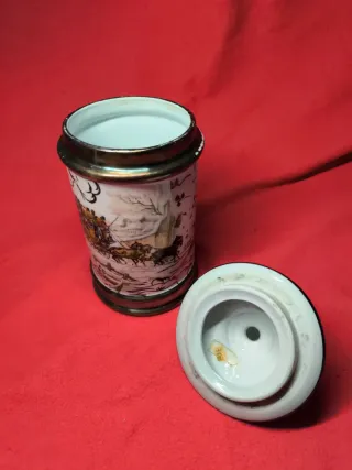 Jarrón Cerámica Tapa Metálica Escena Carruaje