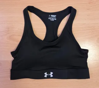 Top deportivo Under Armour Negro Talla S