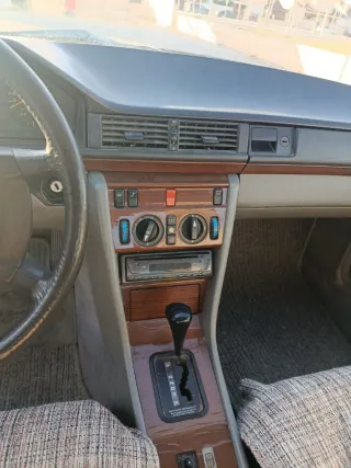 Mercedes-Benz mb 1990