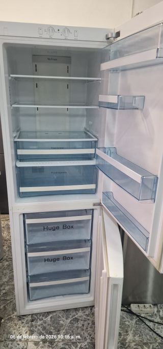 Nevera HAIER , 177x60cm, Clase A+, Tecnología: No