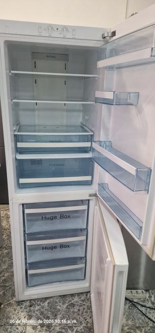 Nevera HAIER , 177x60cm, Clase A+, Tecnología: No