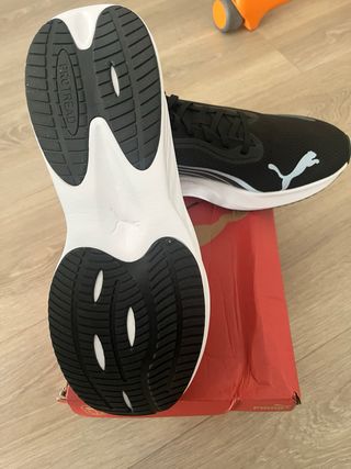 Zapatillas Puma Negras y Rosas